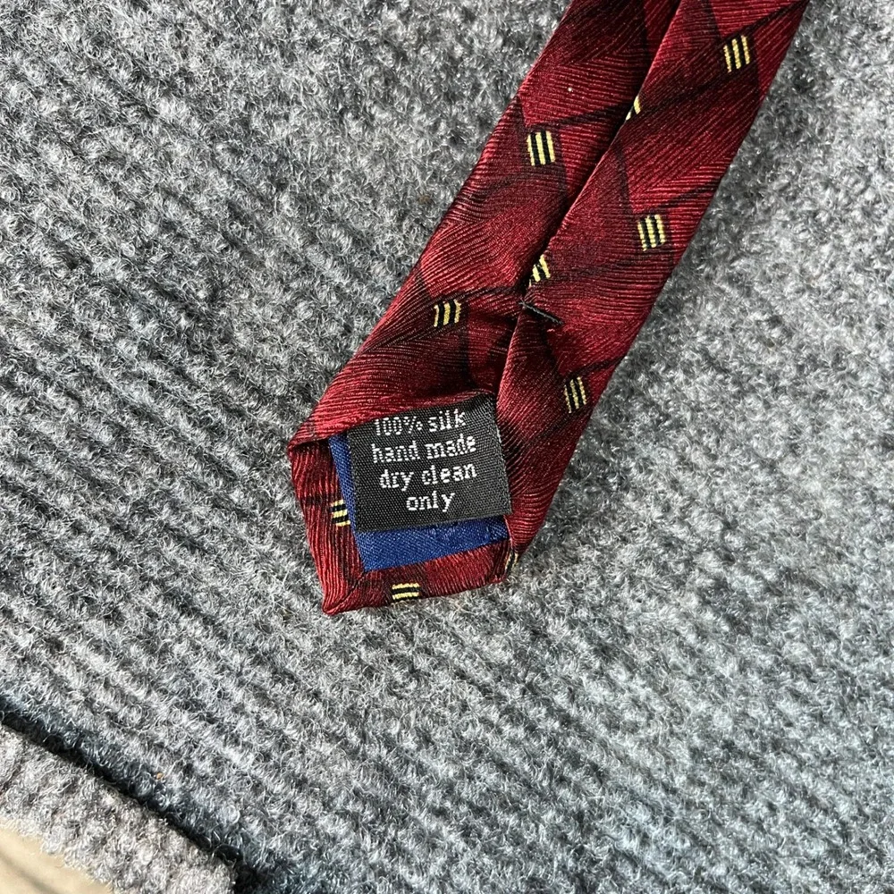 Carlos Devenezia Mens Silk Tie Burgundy Red Basketweave Woven Gold Hand Made